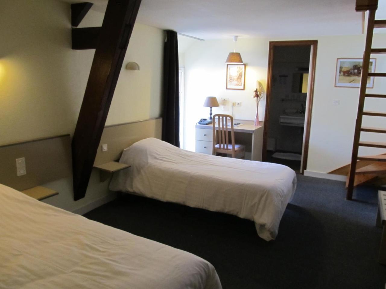 Hotel La Quebecoise Dinan Eksteriør bilde